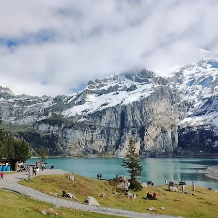 Mountain Oasis Kandersteg-adelboden 坎德格伦德