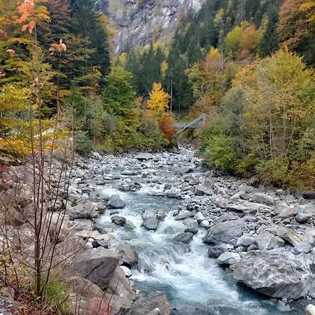 Mountain Oasis Kandersteg-adelboden アパート *